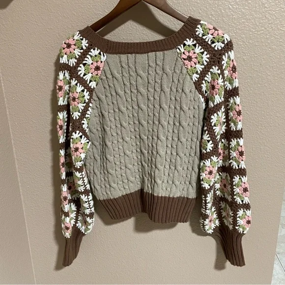 DAVI & DANI Brown and Beige Cable Knit Crochet-Sleeve Sweater - Picture 3 of 8